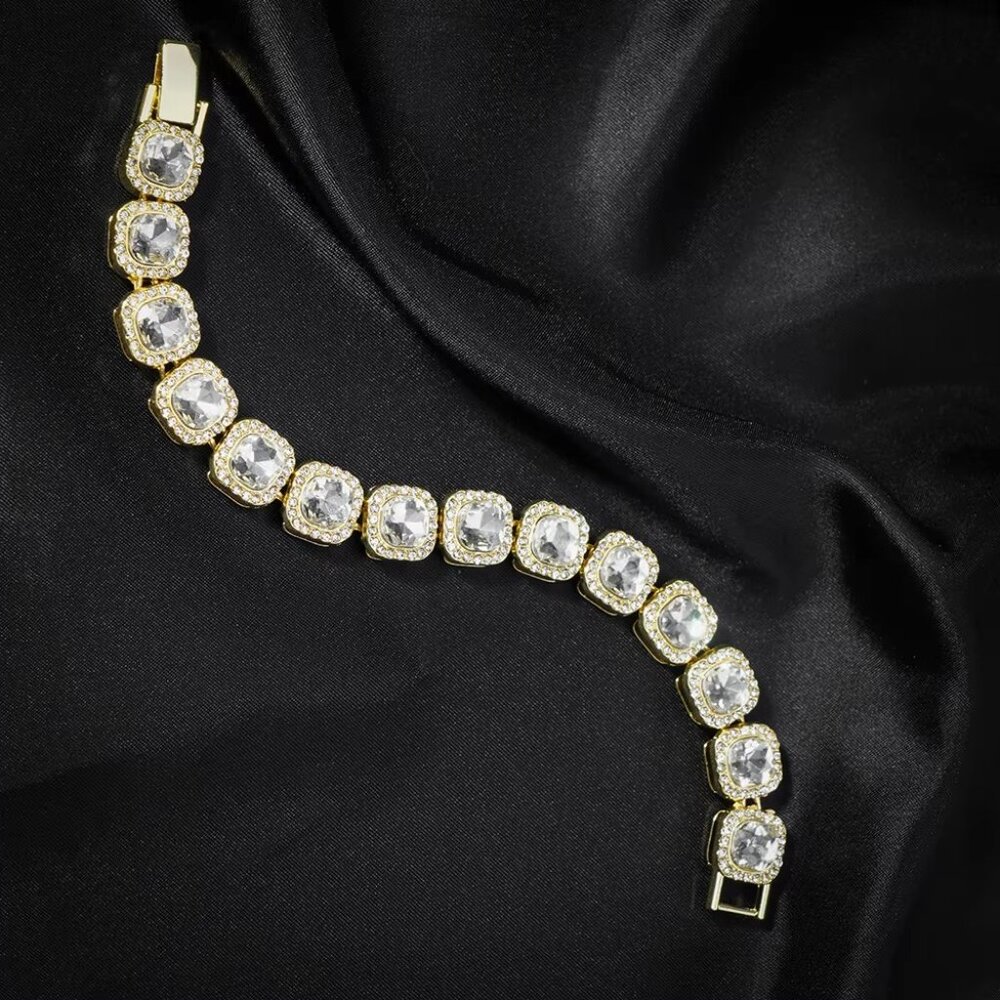 ⭐  8" Iced Out Diamond Bracelet 17.00 Ctw. Chain 13mm Wide 18k Yellow Gold ⭐ - Picture 4 of 5